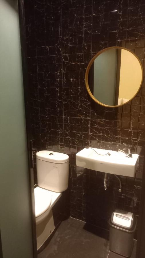 Rumah Wj Rooms And Suites 울루와뚜 외부 사진